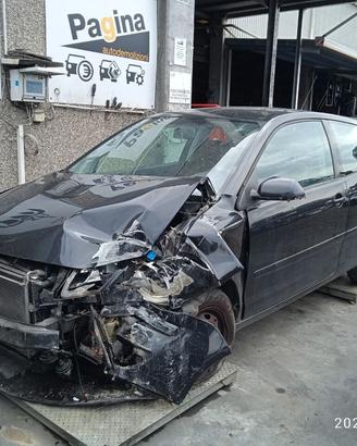 VOLKSWAGEN POLO 1.4 B 2006 BUD  PER RICAMBI