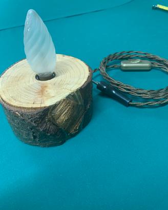 Portalampada in legno