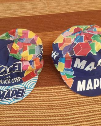 17 cappellini ciclismo