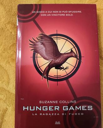 Libro "Hunger Games: La ragazza di fuoco"
