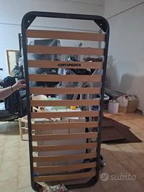 letto singolo con spalliera