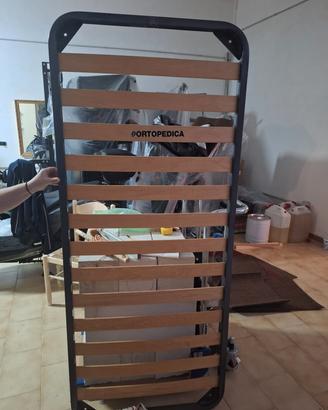 letto singolo con spalliera