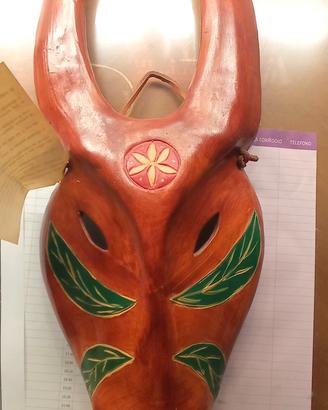 maschere della Sardegna in ceramica fatte a mano 