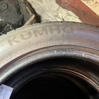 Set 4 gomme invernali Kumho