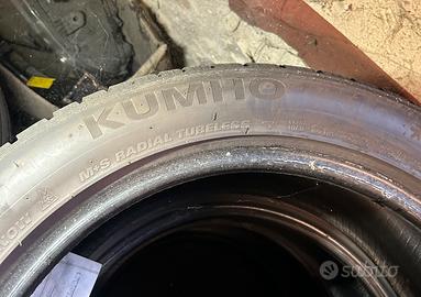 Set 4 gomme invernali Kumho
