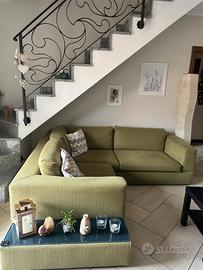 Divano angolare 5 posti con mensola -ottime cond.