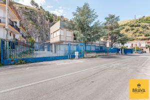 Capannone industriale con ufficio annesso a Baida