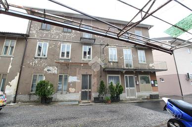CASA SEMINDIPENDENTE A ALTISSIMO