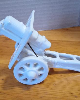 Soprammobile a forma di cannone