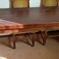 tavolo in legno pregiato fatto a mano 