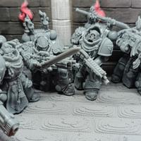 miniature per Warhammer stampate a resina 