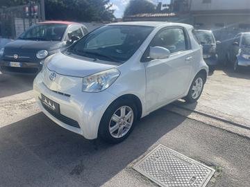 Toyota iQ 1.0