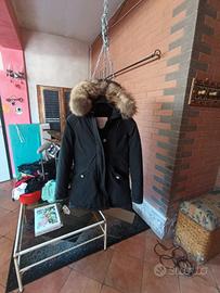 Parka nero lungo taglia S usato personale