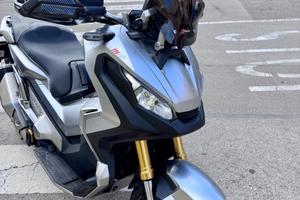 Honda XADV 750