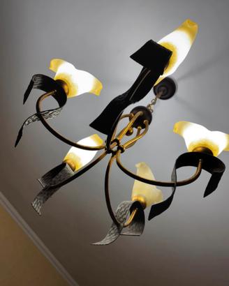 Lampadario a soffitto in ferro battuto