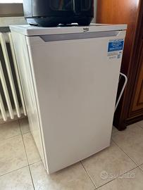 BEKO Congelatore Verticale – 3 Cassetti