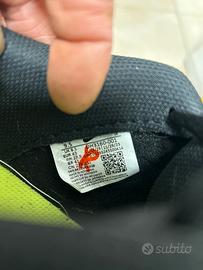 nike nere in pelle