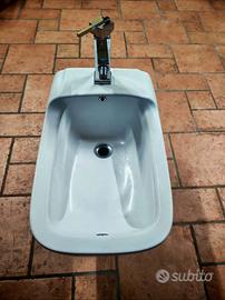 Bidet con miscelatore