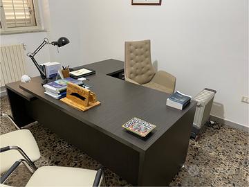 Mobili ufficio - scrivania, mobile serv., armadio