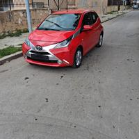 toyota aygo 1.0 benzina 