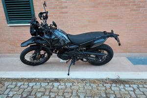 Royal Enfield Himalayan 450 Mana Black