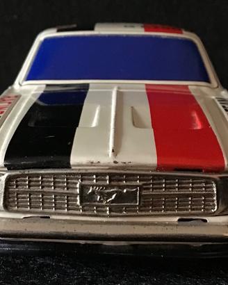 Modellino Ford Mustang anni 50/60 filoguidata