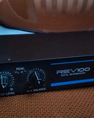 YAMAHA REV 100 REVERBERATOR EFFETTI RACK rev delay