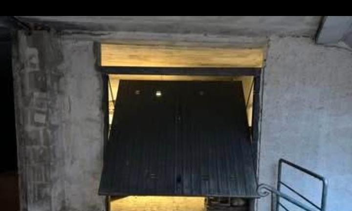 Cantina rimessa 35 mq vende subito