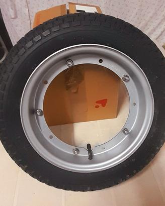 Ruota Vespa 50 completa con camera d'aria
