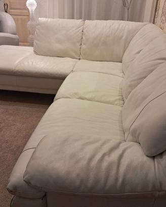 salotto angolare bianco in pelle