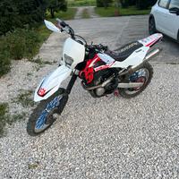 Husqvarna TE310 enduro