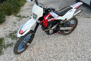 Husqvarna TE310 enduro