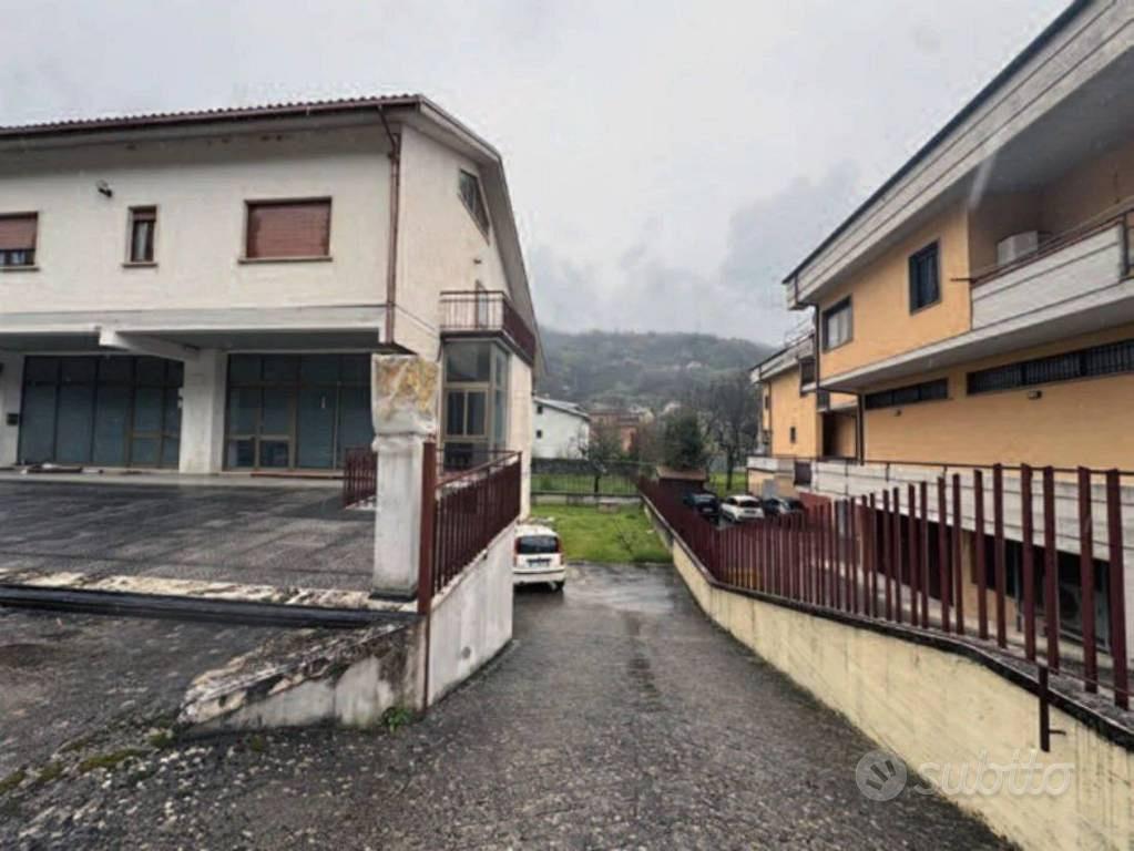 Immobile in asta di 585 m² a Antrodoco - Altro