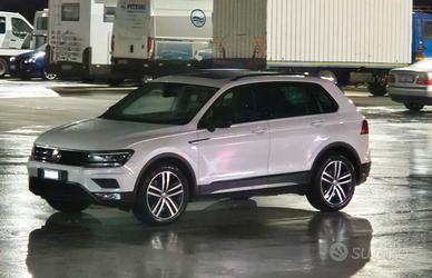 Tiguan MY2018  2.0 tdi Executive 4motion 190cv