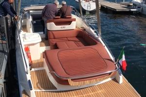 Imbarcazione cranchi endurance 30