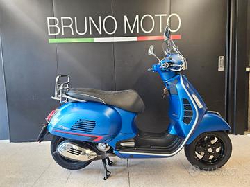Vespa GTS 300 SUPER