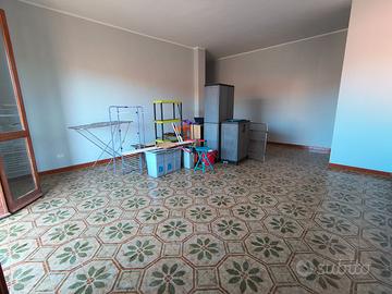 Ampio quadrilocale 150 mq pressi comune