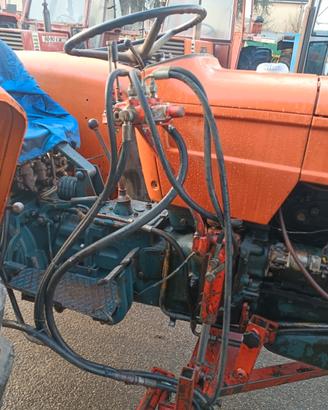 porta attrezzi interfilare adatto per trattori da3