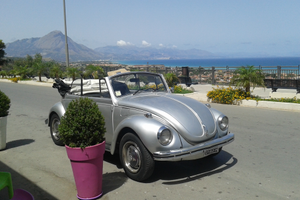 Maggiolone cabrio e Ford MUTT M-151