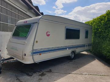 Roulotte Adria 542 PK e Tendo struttura