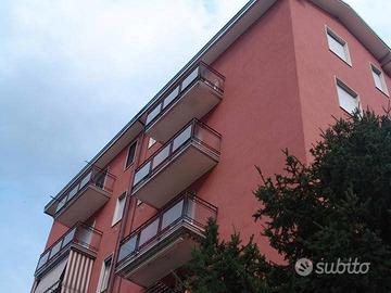 Trilocale ultimo piano doppia esposizione