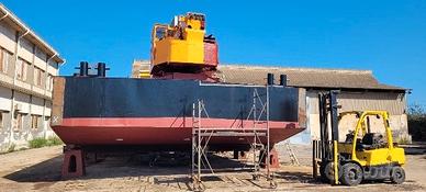 Pontone con gru non autopropulso
