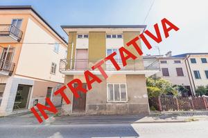 CASA DI CORTE A VILLAFRANCA DI VERONA