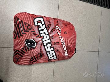 kite , 2 vele  2 barre ,2 tavole +sacca e accessor