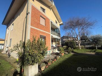 Villa bifamiliare Castelcovati