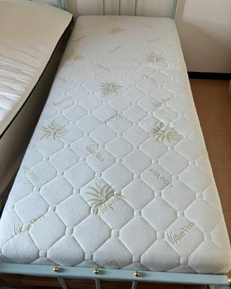 Materassi in schiuma a strati (Waterfoam/memory)