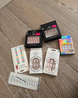 Unghie finte da incollare