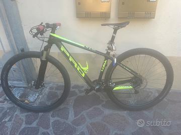 Montain bike full carbon taglia “29”