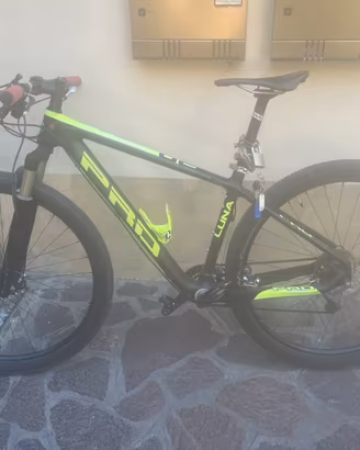 Montain bike full carbon taglia “29”