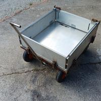 carrello per giardinaggio